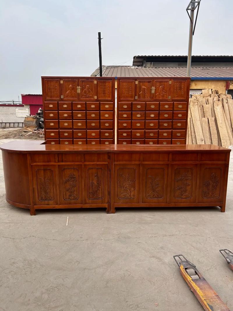 麒麟中藥柜 古法融合現(xiàn)代科技，引領(lǐng)中草藥展示新潮流 ——2024年度新品發(fā)布會紀實